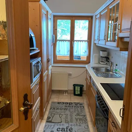 Kontaktlos - Ruhige Landhauswohnung Im Grunen By Stayfritz * Rottach-Egern